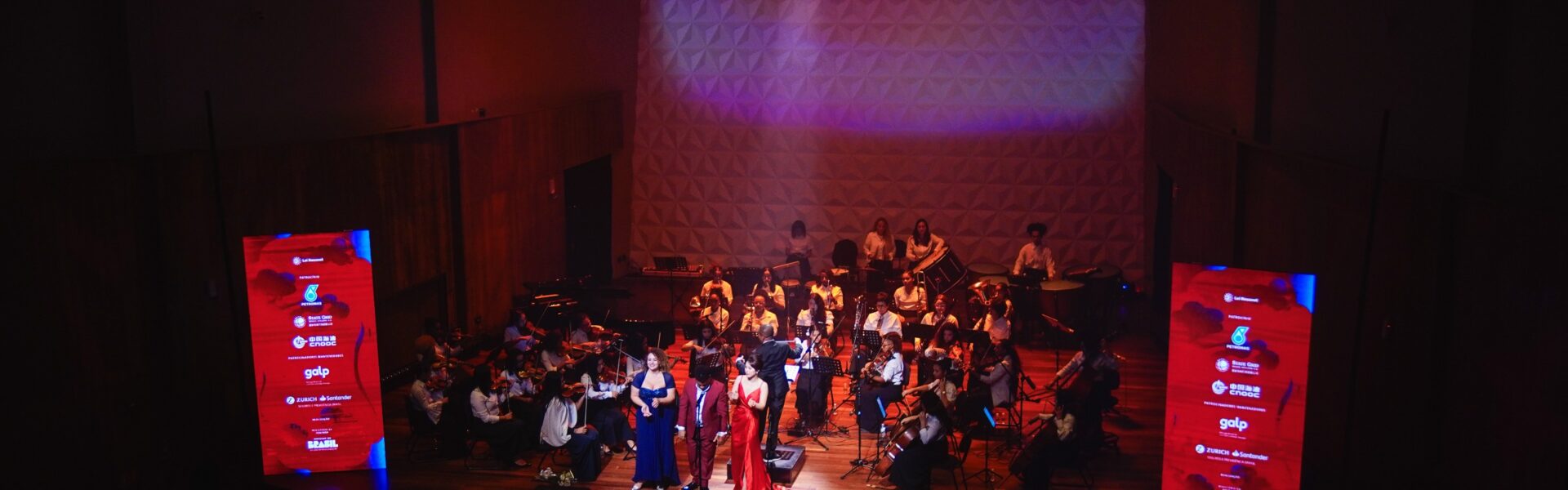 Sons do Oriente encanta público na Sala Cecília Meirelles